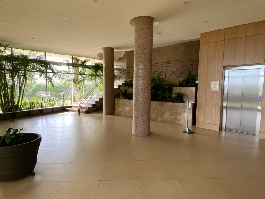 1 Bedroom Property for Sale in Sea Point Western Cape